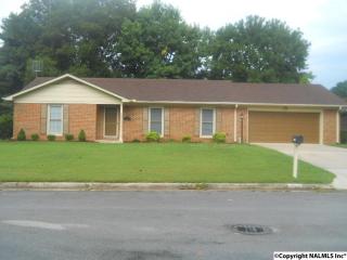 1311 Camellia Dr, Decatur, AL 35601-3713