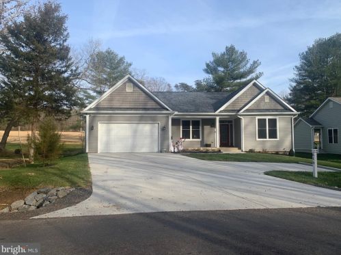 105 Fairfax Ln, Locust Grove, VA 22508-5152