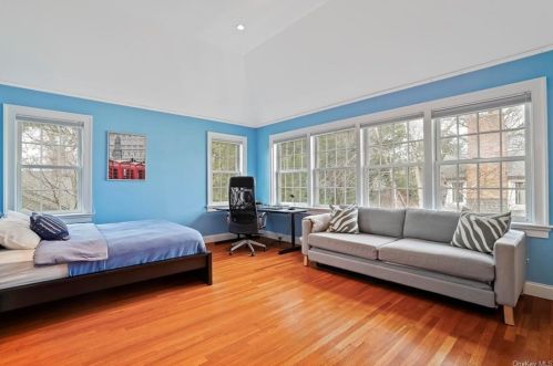 129 Loring Ave, New Rochelle NY  10803-2013 exterior