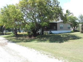 365 Smallwood Dr, Chokoloskee, FL
