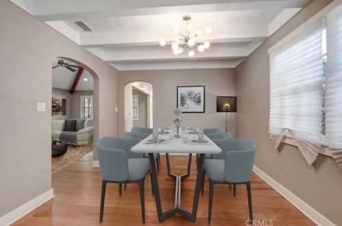 11805 Hartsook St, North Hollywood CA  91607-3215 exterior