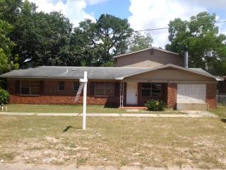 2094 Massachusetts Ave, Pensacola, FL 32505-3531