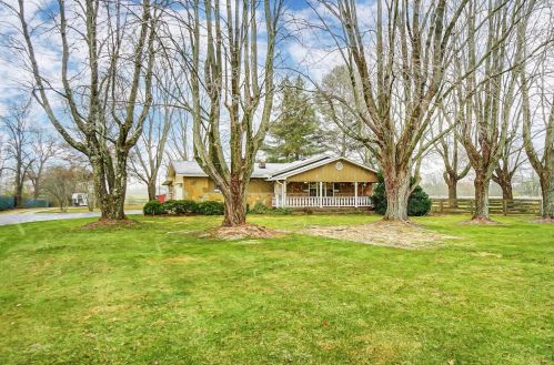 6298 Middleboro Rd, Blanchester, OH 45107-9312