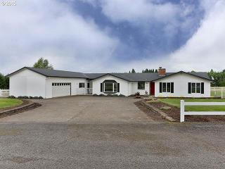 23095 Bluegrass Ln, Estacada OR  97023-8682 exterior