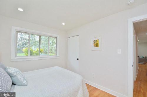 2608 Pioneer Ln, Falls Church VA  22043-3413 exterior