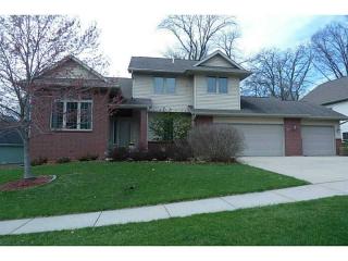 2000 Timber Ln, Iowa City, IA 52241-9720