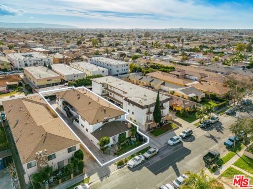 4018 133 St, Hawthorne CA  90250-5913 exterior