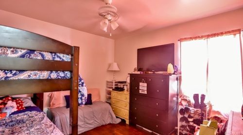 4561 Adenmoor Ave, Lakewood CA  90713-2515 exterior