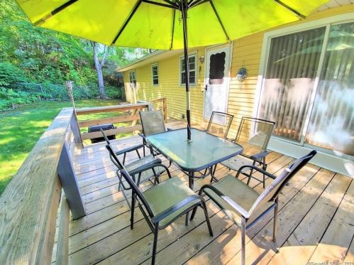 165 Juniper Ridge Dr, Waterbury CT  06708-1934 exterior