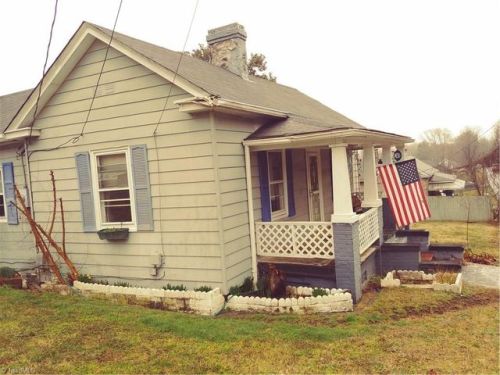 755 Jefferson St, Eden, NC 27288-3144