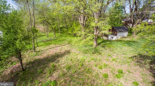 1704 Dreshertown Rd, Dresher PA  19025-1303 exterior