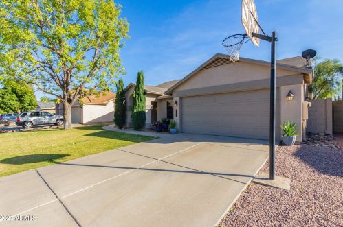 3917 Misty Willow Ln, Glendale AZ  85310-4031 exterior