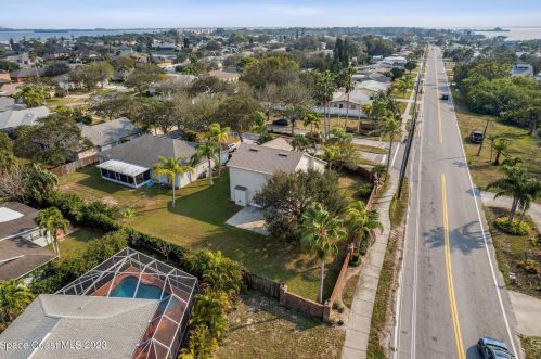 222 Summers Creek Dr, Merritt Island FL  32952-2684 exterior