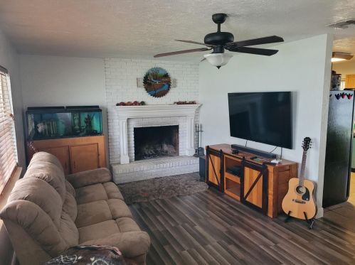 2140 Kepler Rd, Deland, FL 32724-2214