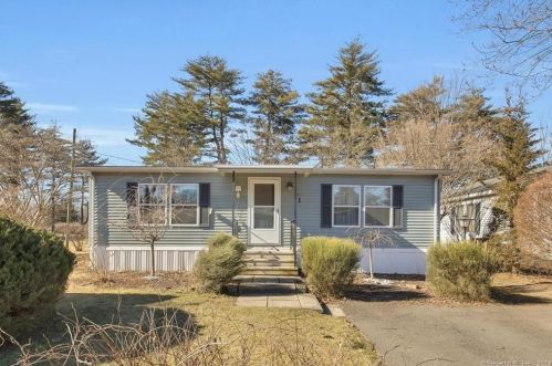 1 Pine St, Plainville, CT 06062-3280