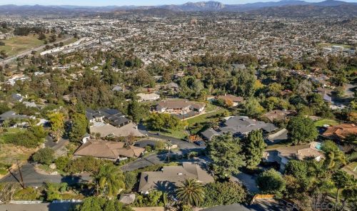 10005 Country View Rd, La Mesa, CA 91941-4305