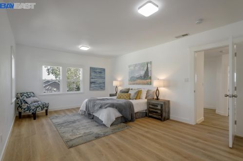 1802 88th Ave, Oakland CA  94621-1008 exterior