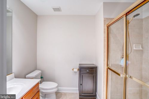 18285 Mullfield Village Ter, Leesburg VA  20176-7466 exterior