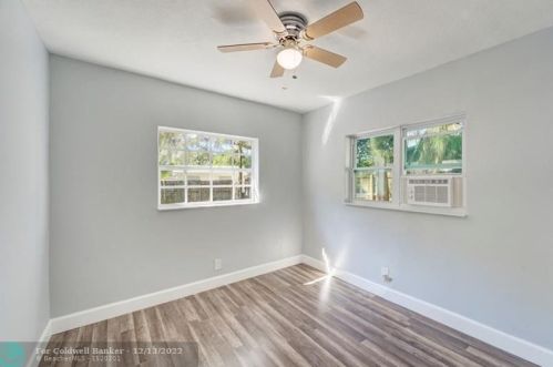 1485 1st Ct, Boynton Beach FL  33435-2609 exterior