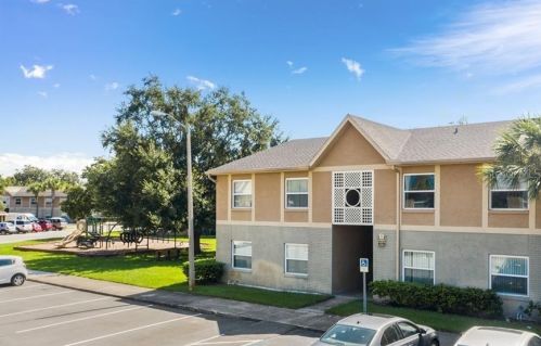 9909 Sweepstakes Ln, Orlando, FL 32837-7803