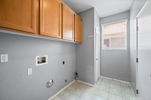 147 Tijeras Crk, Beaumont CA  92223-7308 exterior