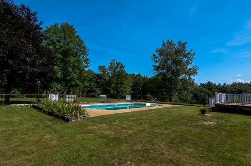 56 Bryant Rd, Belmont NH  03220-3626 exterior