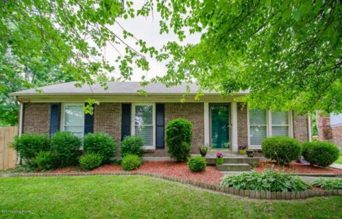 5820 Brandywyne Ct, Louisville, KY 40291-1327