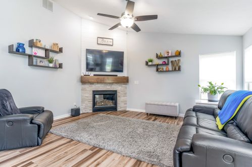 140 Union Ridge Dr, Englewood OH  45322-8774 exterior