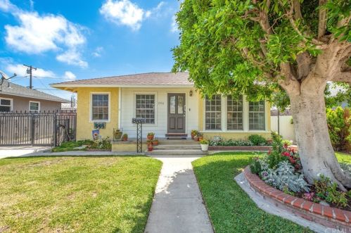 3116 Heather Rd, Long Beach, CA 90808-3438
