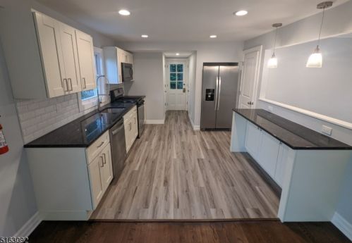 612 Brookside Pl, Cranford NJ  07016-1658 exterior