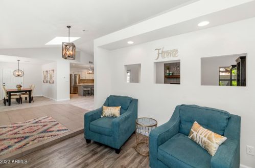 2827 Evans Dr, Phoenix AZ  85032-5030 exterior