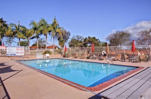 1874 Forestdale Dr, Encinitas CA  92024-4214 exterior