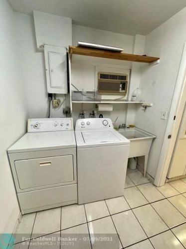 8631 17 Ct, Hollywood FL 33028 exterior