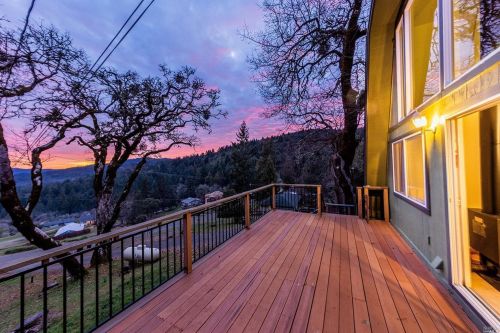 27371 Oriole Dr, Willits, CA 95490-9420