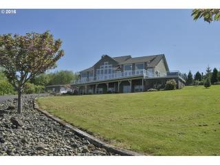 210 Bella Vista Rd, Kelso, WA 98626-9297