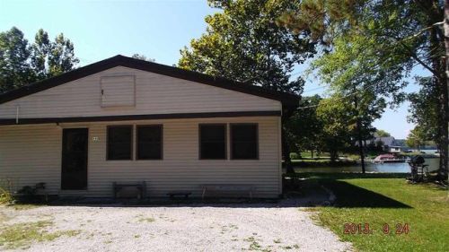 9401 Southshore Dr, Unionville, IN 47468-8200