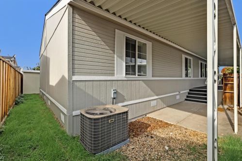 1085 Tasman Dr, Sunnyvale CA  94089-5001 exterior