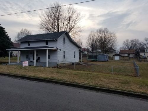 613 14th St, Scenic Hts, IN 47586-1740
