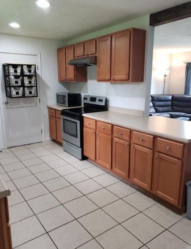 219 Burdel Dr, Wilmington, OH 45177-2901