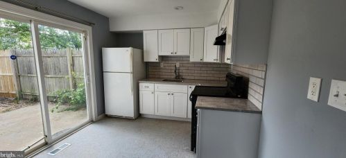 2 Milstone Ct, Erial NJ  08081-2024 exterior