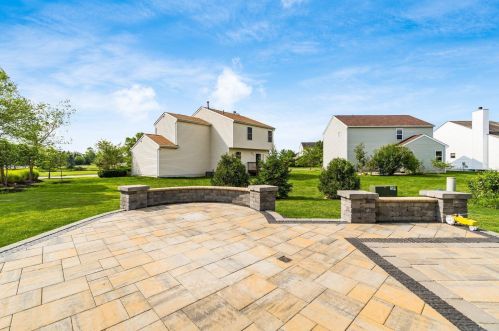 103 Glen Crossing Dr, Pataskala OH  43062 exterior