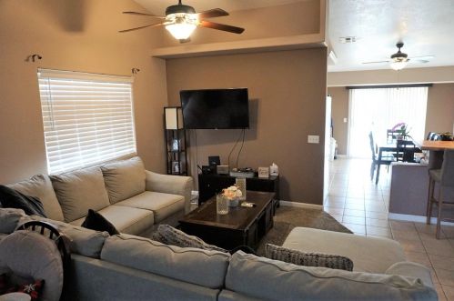12824 Dillon Ln, Victorville, CA 92392-6299