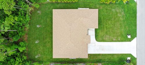 5702 Hickory Dr, Fort Pierce, FL 34982-7598