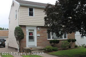 807 Floralon Dr, Wilkes Barre, PA 18704-3915