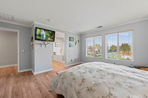 27122 Brown Oaks Way, Santa Clarita CA  91387-3894 exterior