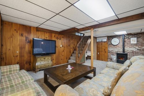 26 Bedford St, Nashua NH  03063-2032 exterior