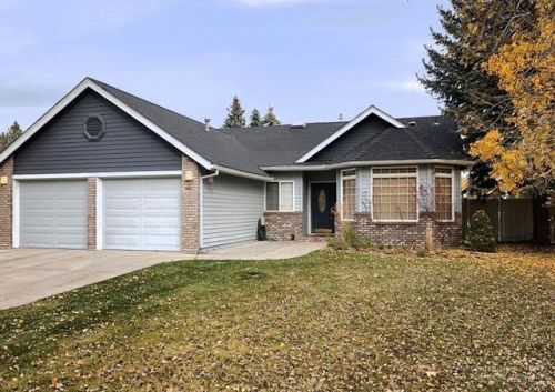 21196 Strawberry Mountain Ct, Bend, OR 97702-1782