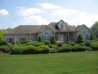1006 Glenwood Ln, Lebanon, PA 17042-8942
