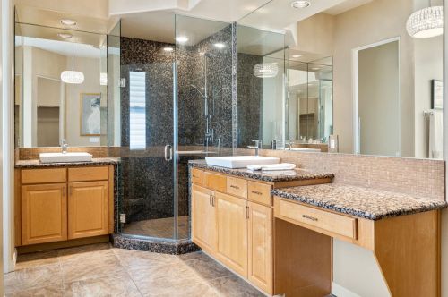 2 King Edward Ct, Rancho Mirage CA  92270-1621 exterior