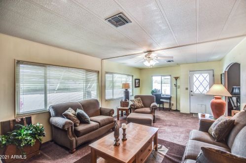 25403 Wyoming Ave, Chandler AZ  85248-6460 exterior